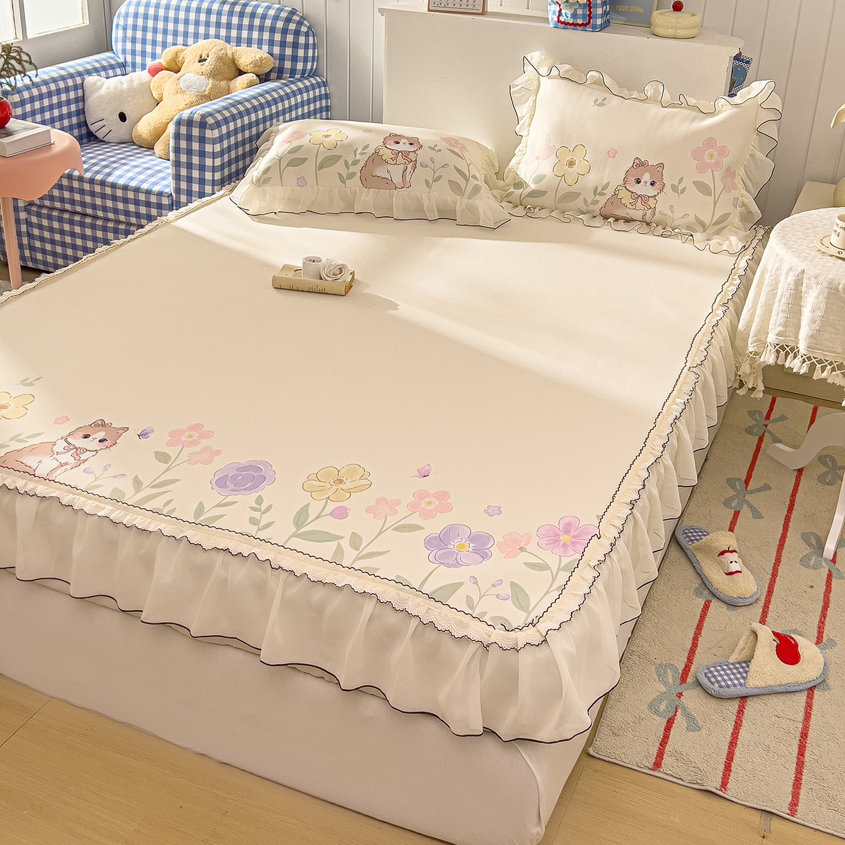 91家纺网 家纺一手货源 找家纺 川悦生活 2026新款凉豆豆凉感冰丝床裙三件套 软芙花眠