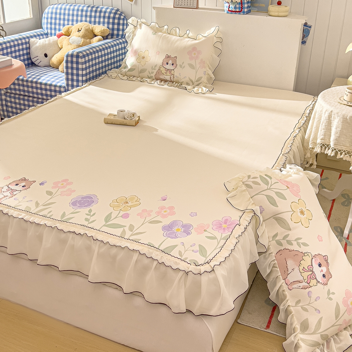 91家纺网 家纺一手货源 找家纺 川悦生活 2026新款凉豆豆凉感冰丝床裙三件套 软芙花眠