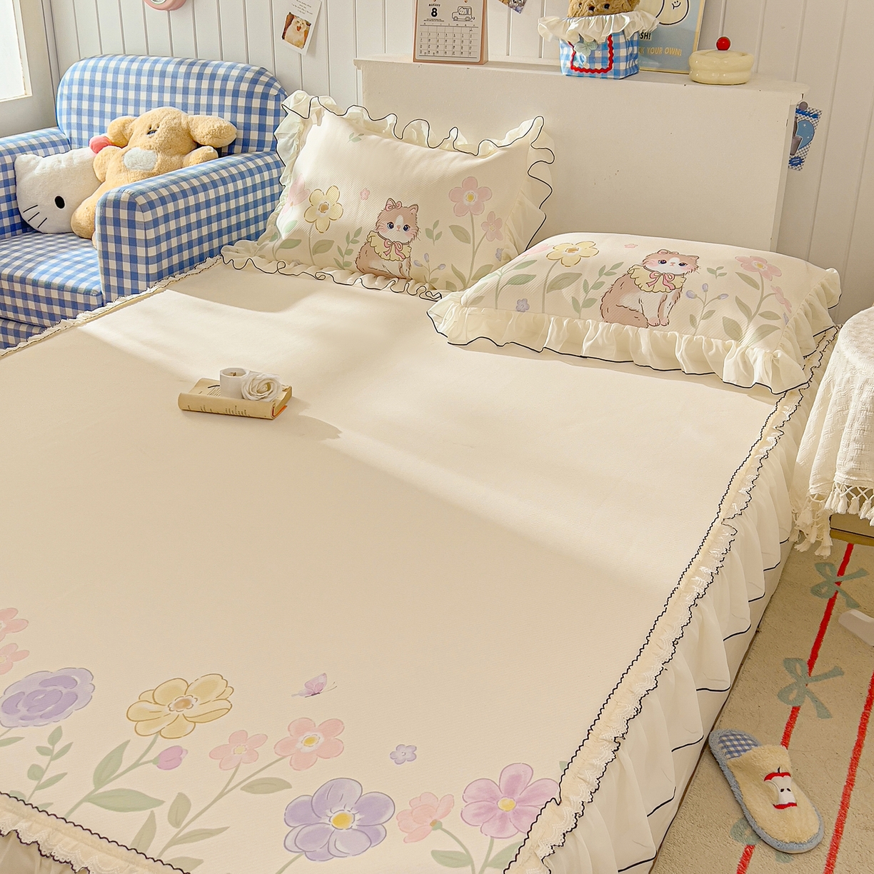 91家纺网 家纺一手货源 找家纺 川悦生活 2026新款凉豆豆凉感冰丝床裙三件套 软芙花眠