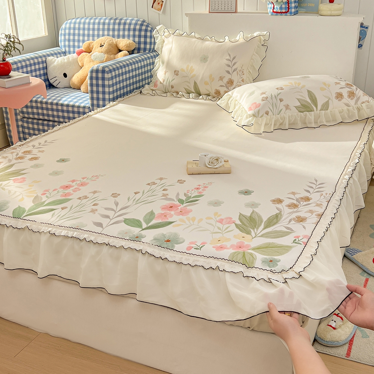 91家纺网 家纺一手货源 找家纺 川悦生活 2026新款凉豆豆凉感冰丝床裙三件套 水悦