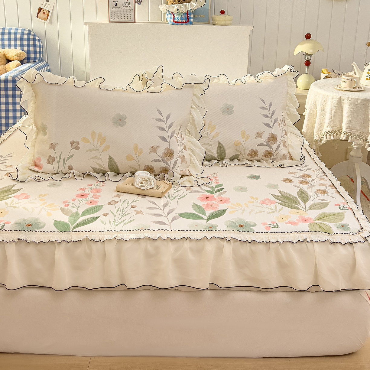 91家纺网 家纺一手货源 找家纺 川悦生活 2026新款凉豆豆凉感冰丝床裙三件套 水悦