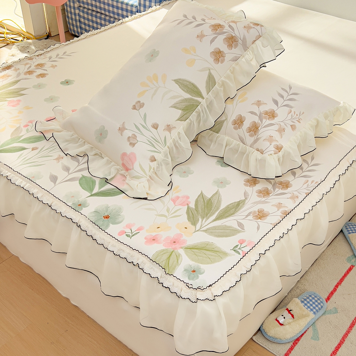 91家纺网 家纺一手货源 找家纺 川悦生活 2026新款凉豆豆凉感冰丝床裙三件套 水悦