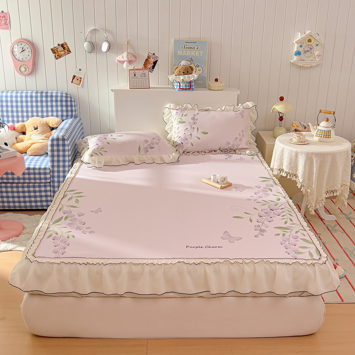 91家纺网 家纺一手货源 找家纺 川悦生活 2026新款凉豆豆凉感冰丝床裙三件套 幸福花眠