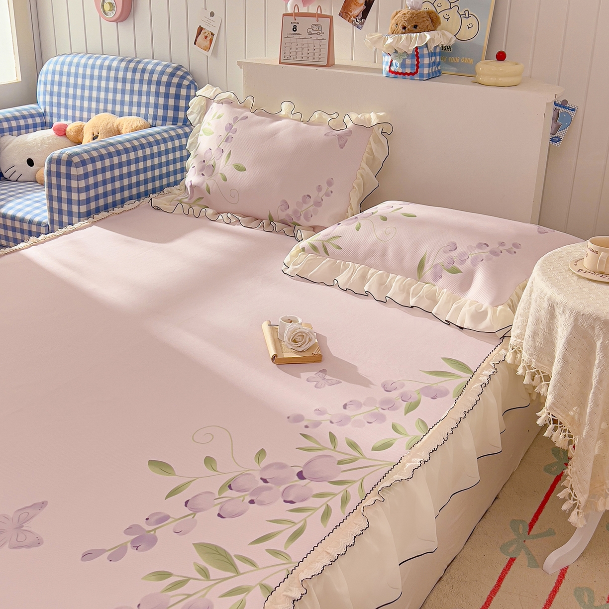 91家纺网 家纺一手货源 找家纺 川悦生活 2026新款凉豆豆凉感冰丝床裙三件套 幸福花眠