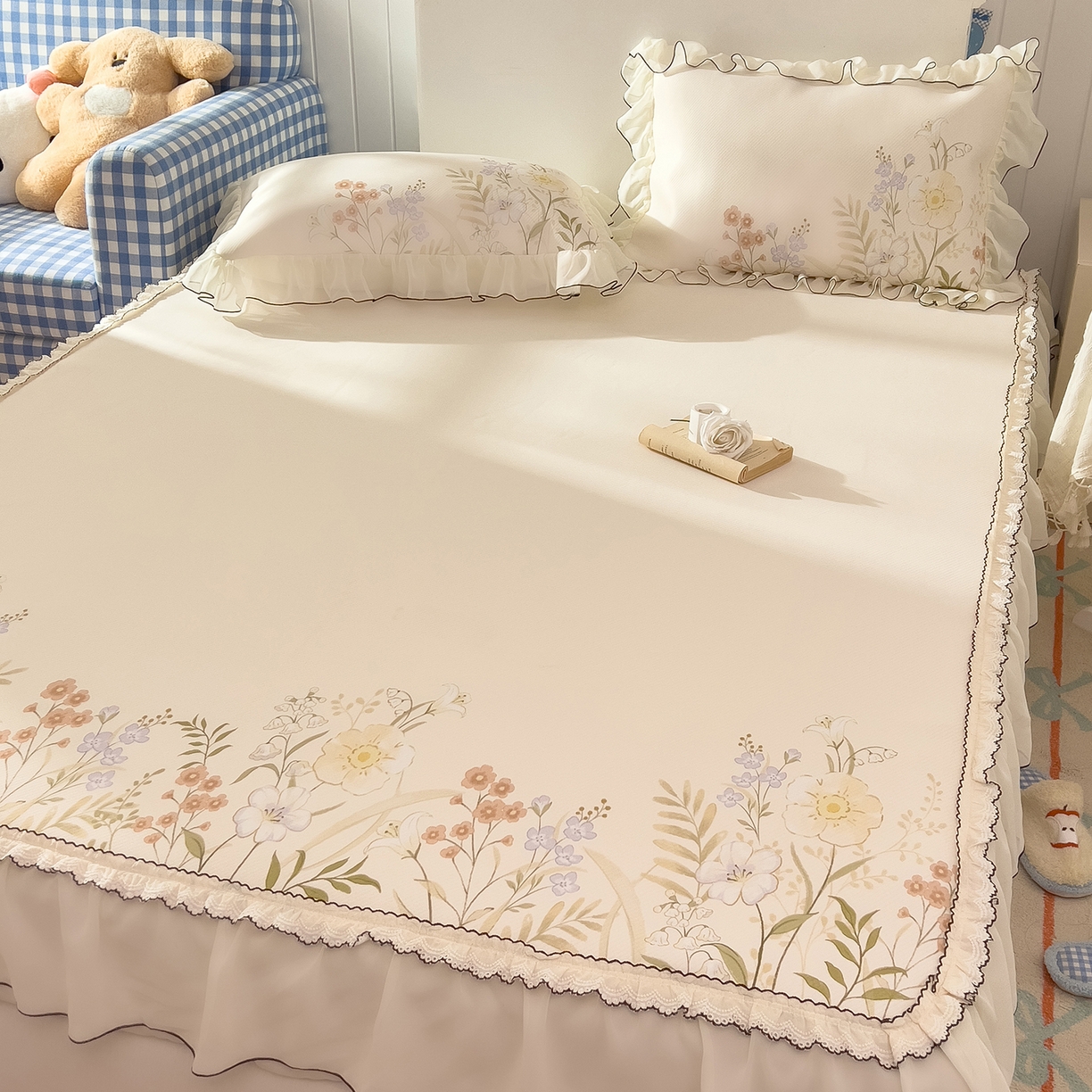 川悦生活 2026新款凉豆豆凉感冰丝床裙三件套 月净花清