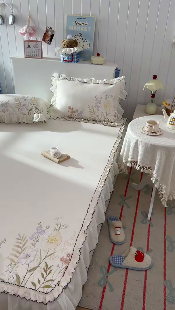 91家纺网 家纺一手货源 找家纺 川悦生活 2026新款凉豆豆凉感冰丝床裙三件套 月净花清