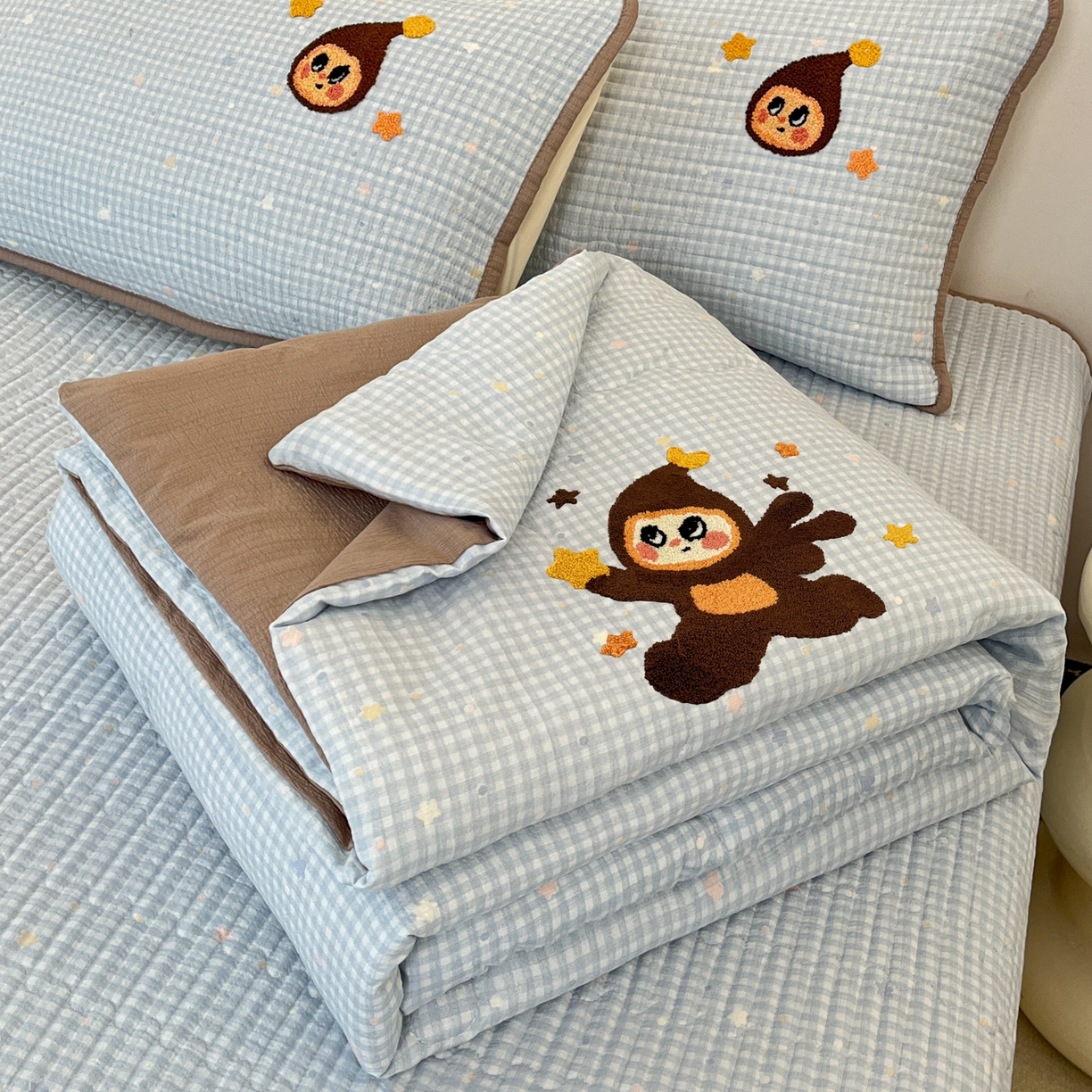 云玲时尚 2026新款A类云感双层纱7A抗菌夏被四件套系列 出逃星星人