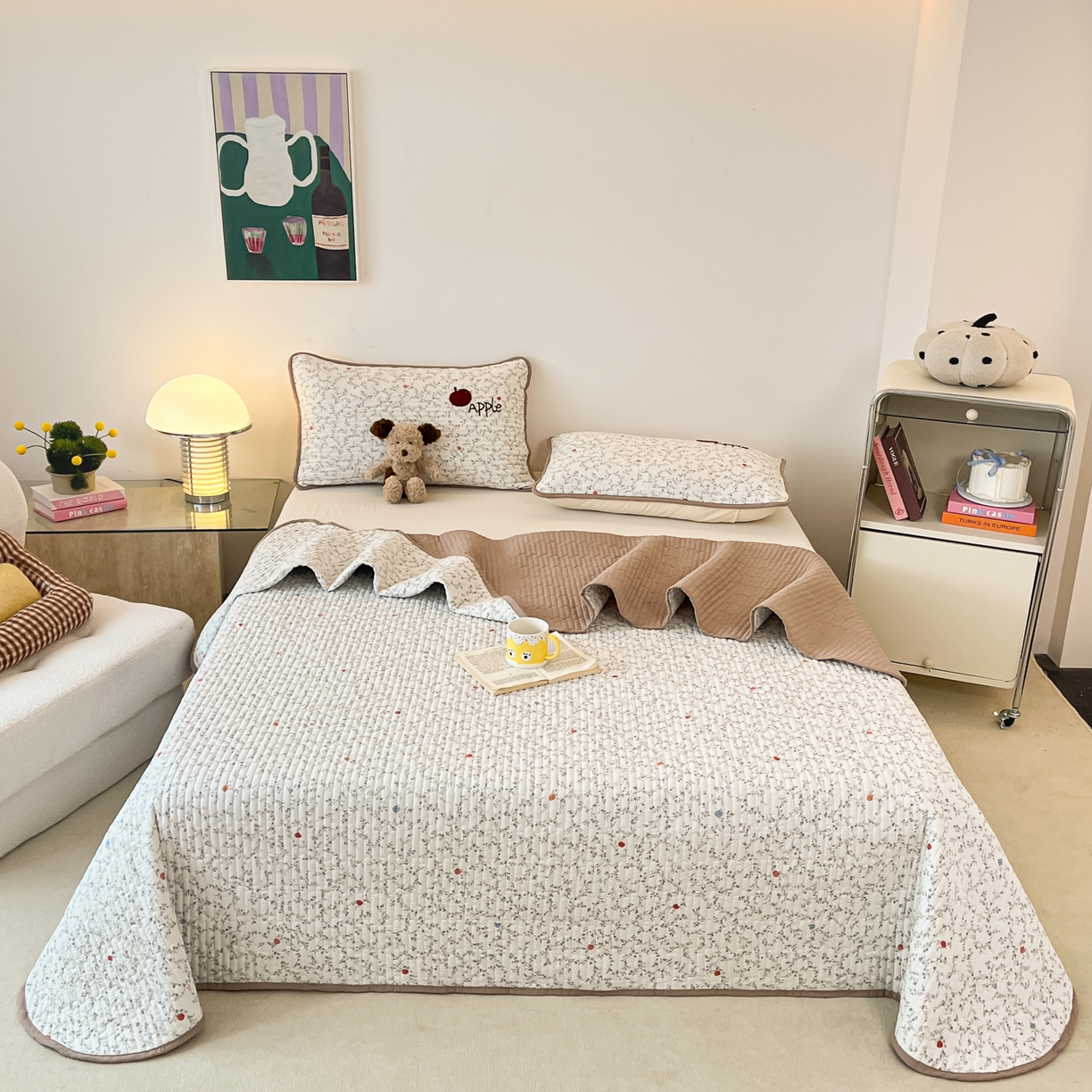 91家纺网 家纺一手货源 找家纺 云玲时尚 2026新款A类云感双层纱7A抗菌夏被四件套系列 元气苹果熊