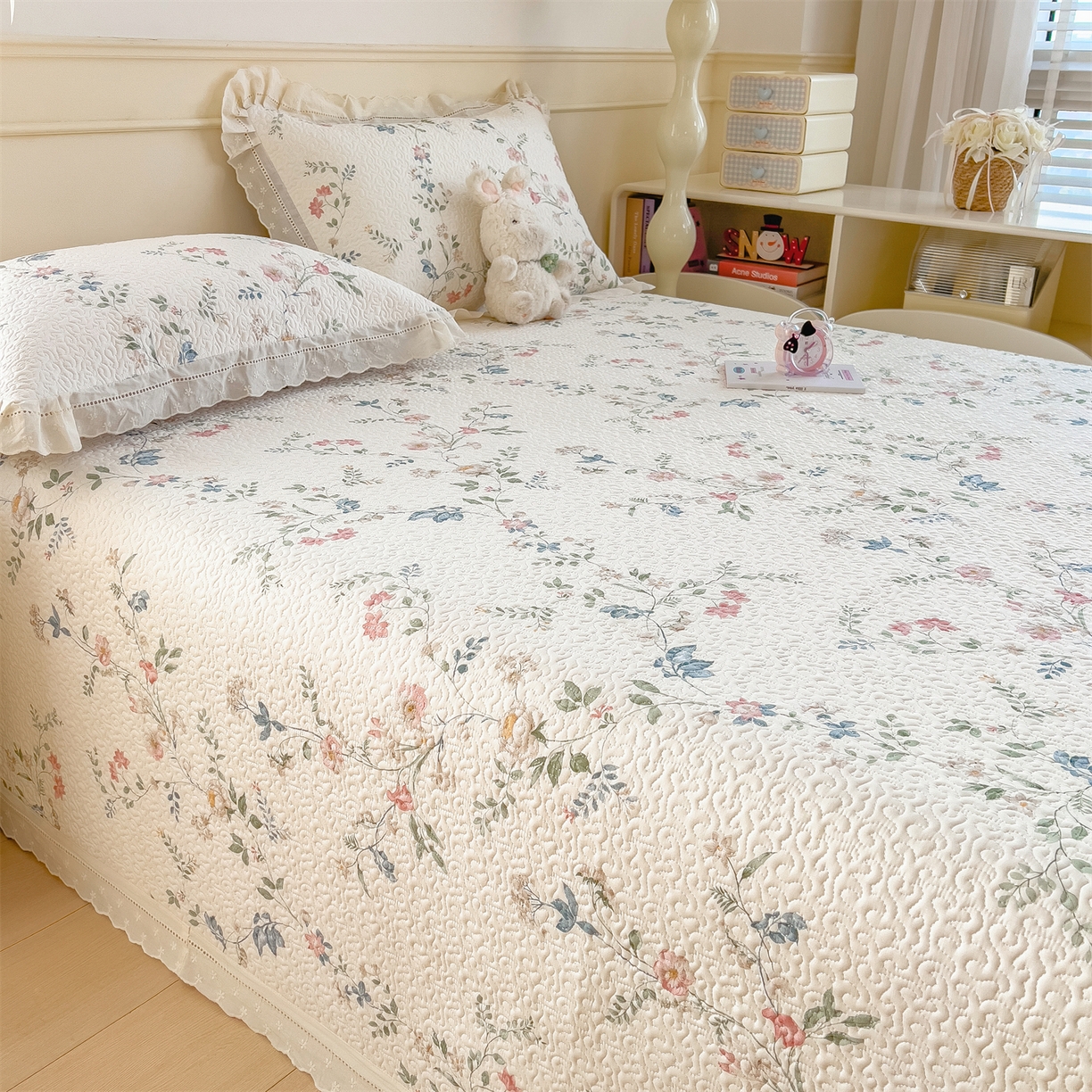 91家纺网 家纺一手货源 找家纺 慕木家纺 2026新款A类印花慕丝棉花边款床盖夏被系列(抽空压缩可供跨境)提供买家秀 洛可可+粉