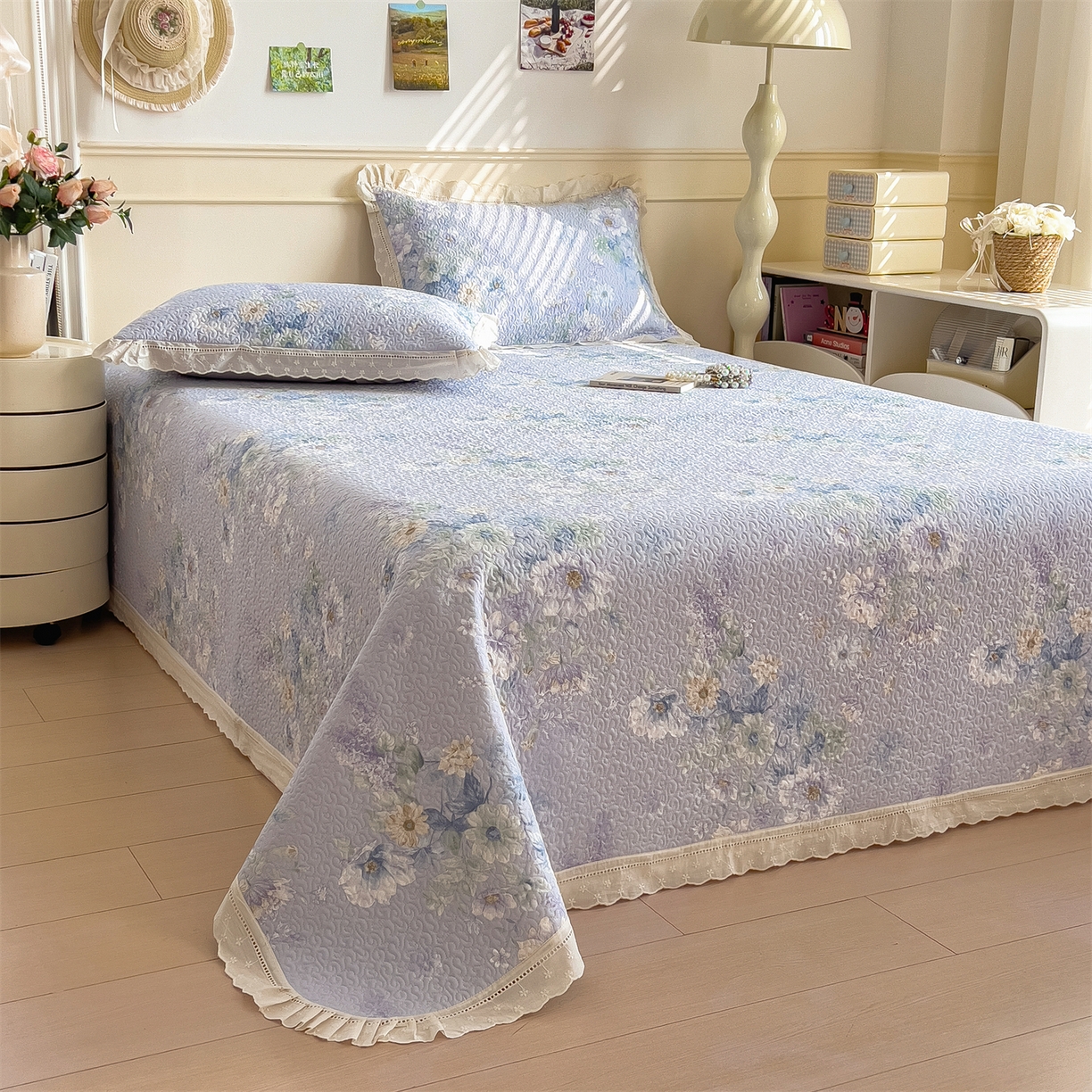 91家纺网 家纺一手货源 找家纺 慕木家纺 2026新款A类印花慕丝棉花边款床盖夏被系列(抽空压缩可供跨境)提供买家秀 蓝庭叙+灰