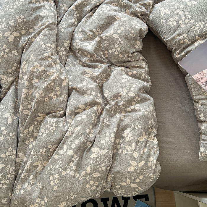 91家纺网 家纺一手货源 找家纺 朵朵家纺 2026新款高级感轻奢复古美拉德色系双层纱泡芙棉床品四件套加厚水洗双层纱软 漫野