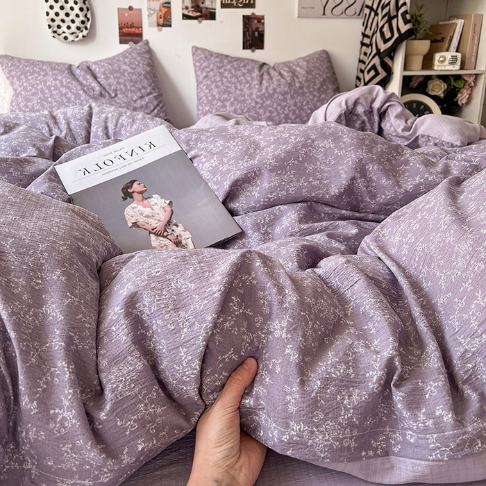 91家纺网 家纺一手货源 找家纺 朵朵家纺 2026新款高级感轻奢复古美拉德色系双层纱泡芙棉床品四件套加厚水洗双层纱软 紫萝漫想