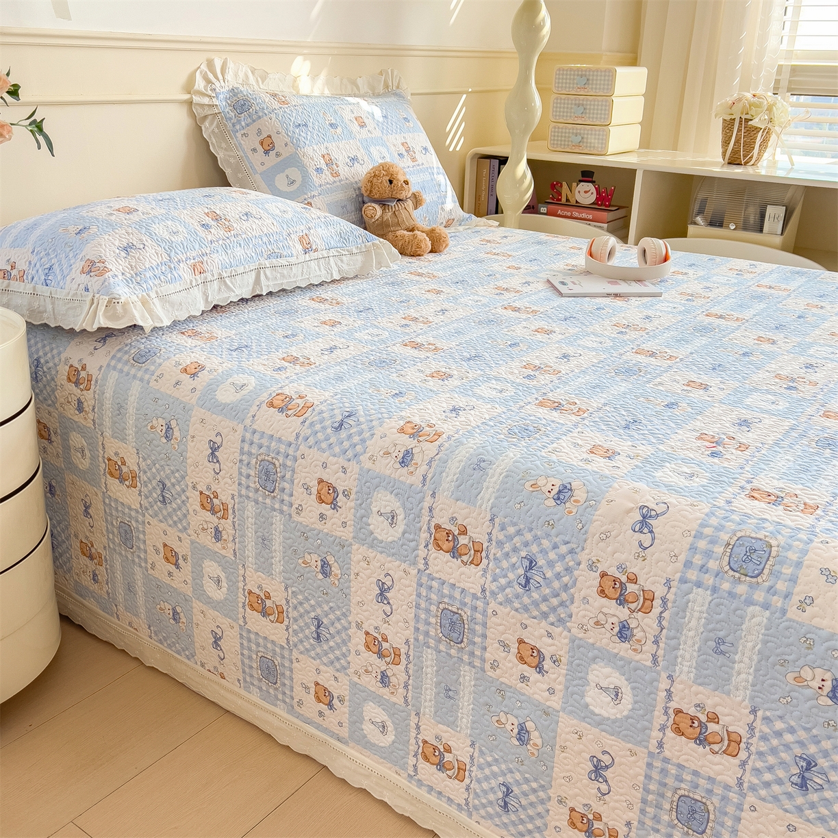 91家纺网 家纺一手货源 找家纺 慕木家纺 2026新款A类印花慕丝棉花边款床盖夏被系列(抽空压缩可供跨境)提供买家秀 熊兔叙+蓝