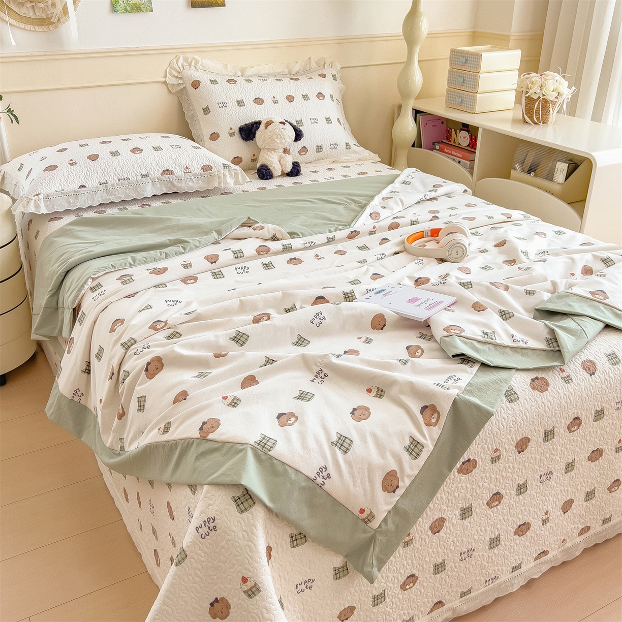 91家纺网 家纺一手货源 找家纺 慕木家纺 2026新款A类印花慕丝棉花边款床盖夏被系列(抽空压缩可供跨境)提供买家秀 蛋糕熊+绿