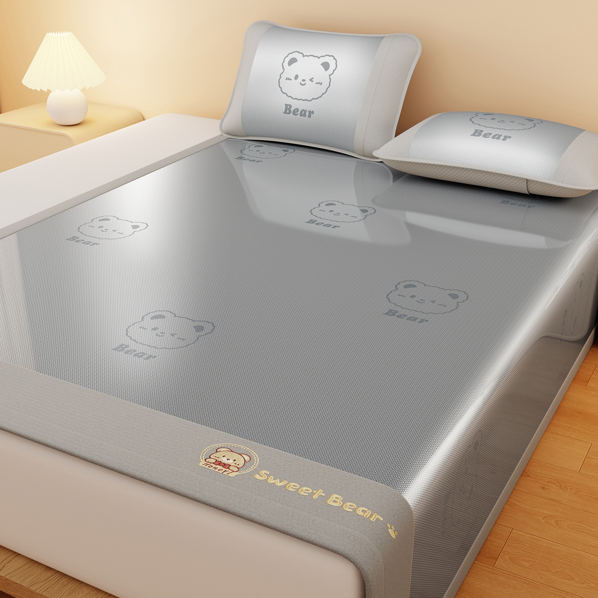 91家纺网 家纺一手货源 找家纺 卡初家居（原微来） 2026春夏新款快乐熊水洗冰藤床席款床笠款 快乐熊-淡雅灰-床席款