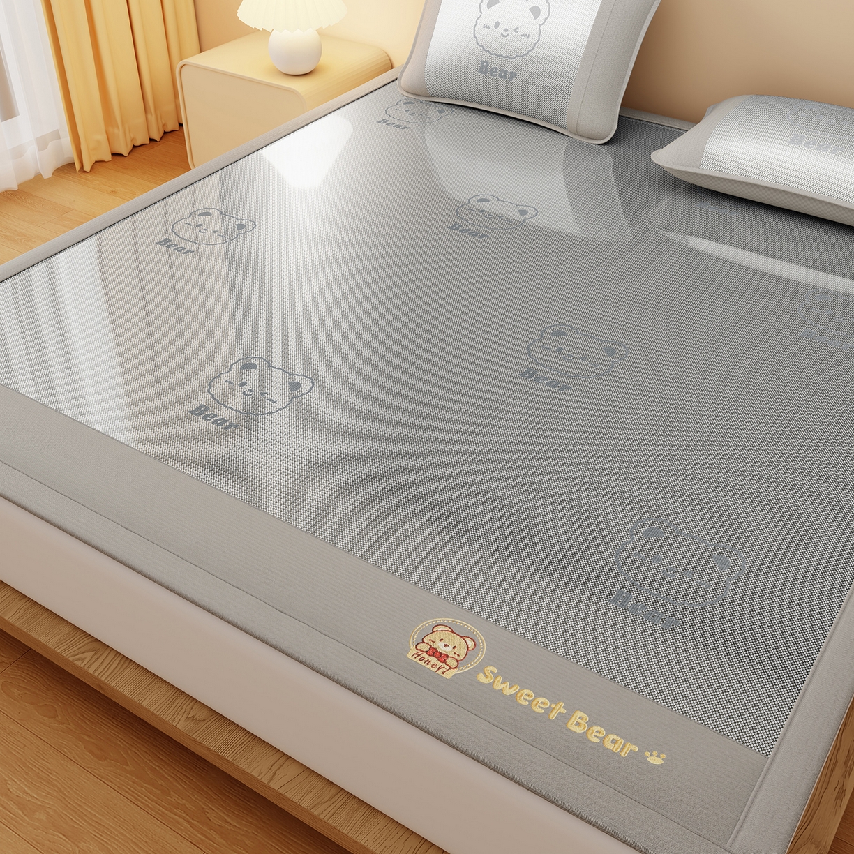 91家纺网 家纺一手货源 找家纺 卡初家居（原微来） 2026春夏新款快乐熊水洗冰藤床席款床笠款 快乐熊-淡雅灰-床席款