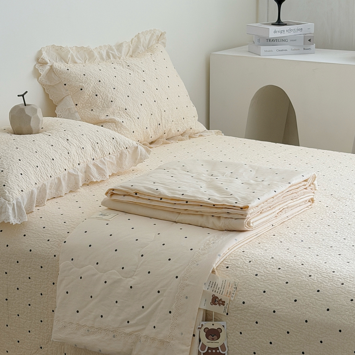 91家纺网 家纺一手货源 找家纺 佰织鑫家居 2026春夏新款全棉纯棉法式床盖款夏被夏凉被空调被夏被四件套春秋被四件套 波点