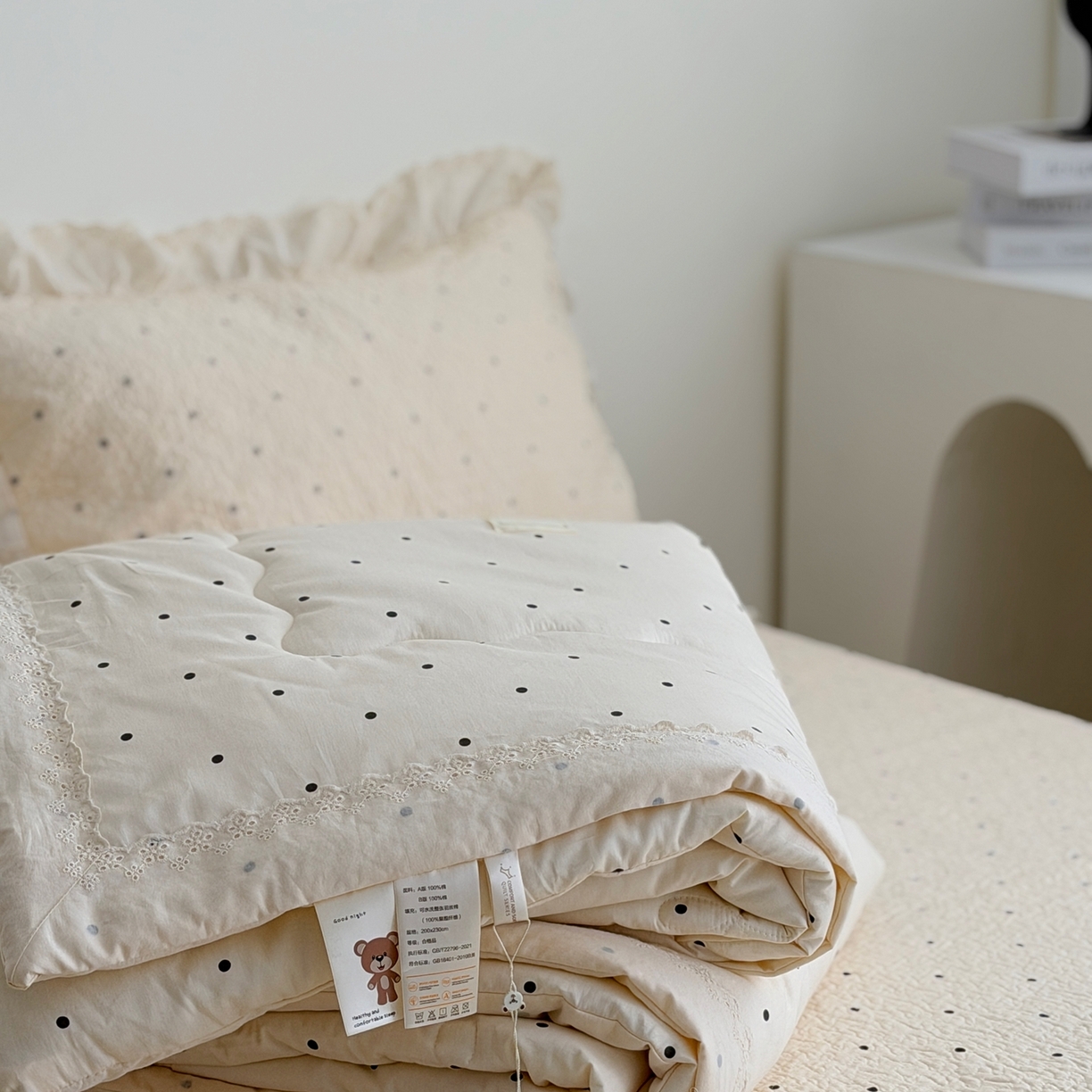 91家纺网 家纺一手货源 找家纺 佰织鑫家居 2026春夏新款全棉纯棉法式床盖款夏被夏凉被空调被夏被四件套春秋被四件套 波点