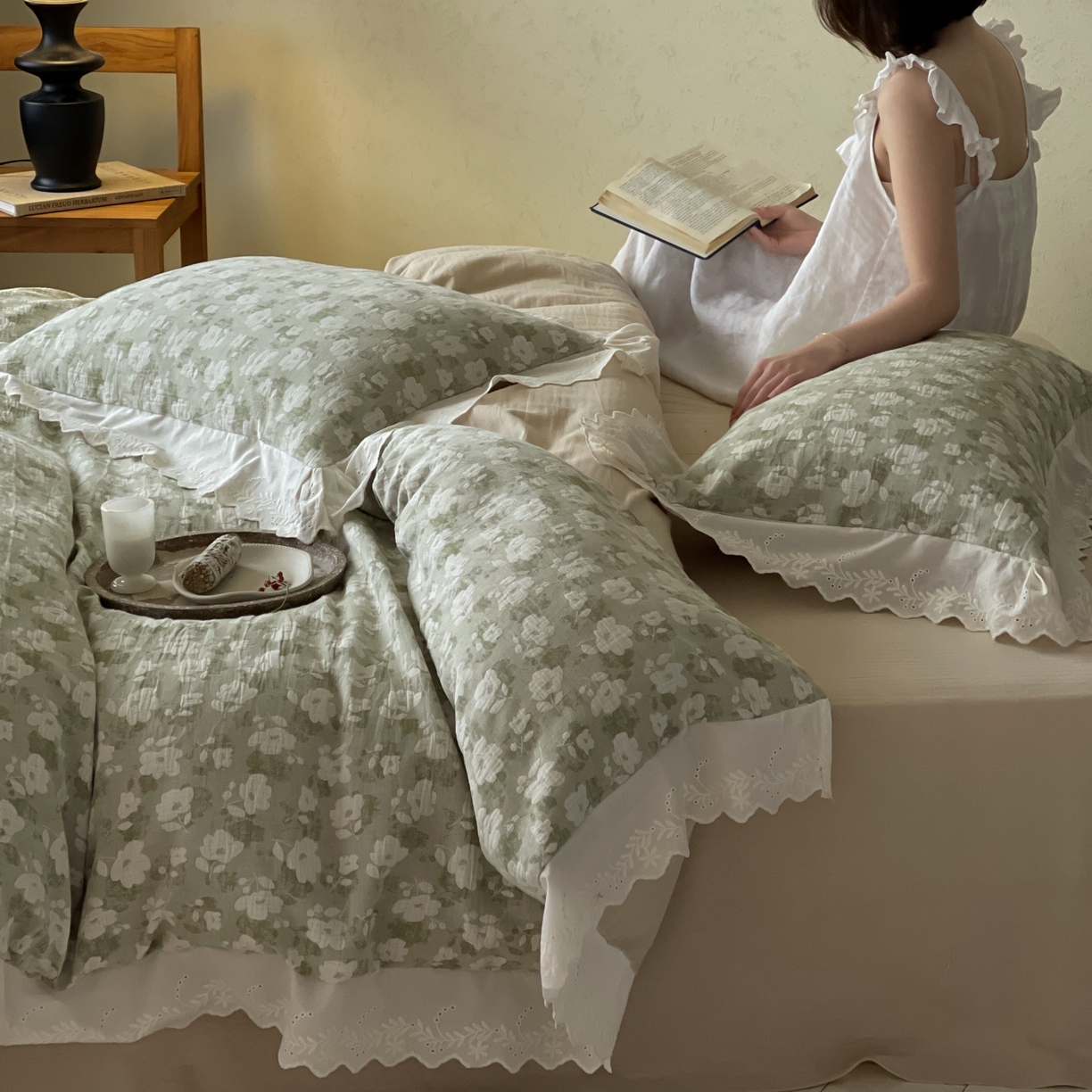 91家纺网 家纺一手货源 找家纺 （总）云上 2026春夏新款全棉纯棉色织大提空气层提花法式花边款四件套--花悦