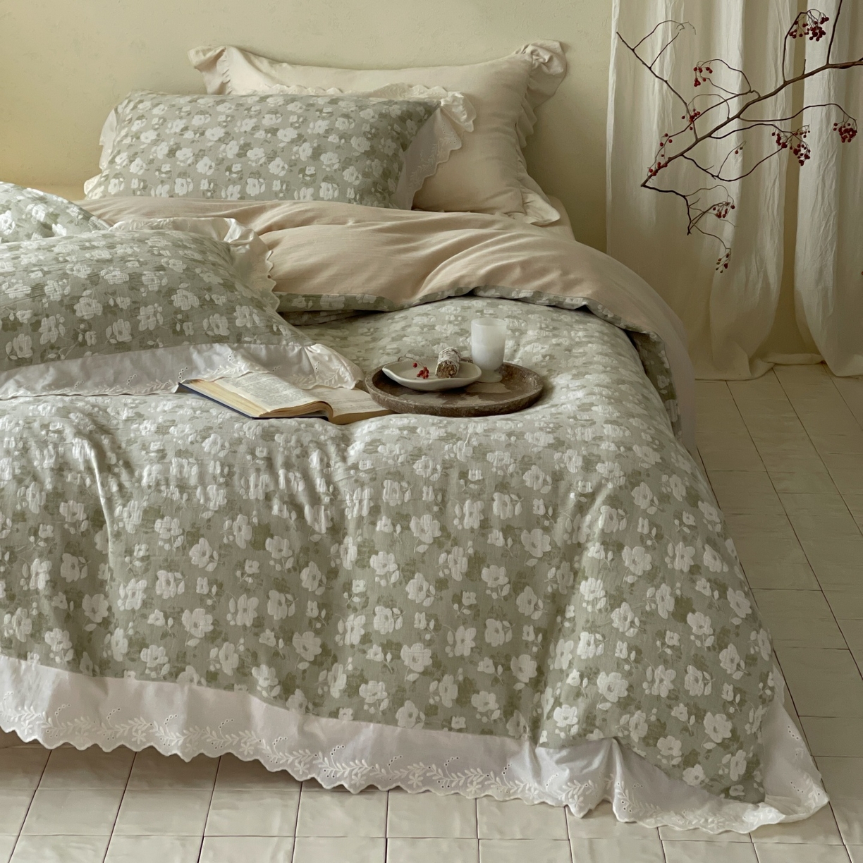 91家纺网 家纺一手货源 找家纺 云上 2026春夏新款全棉纯棉色织大提空气层提花法式花边款四件套--花悦 花悦-绿