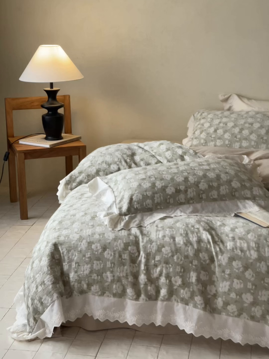 91家纺网 家纺一手货源 找家纺 云上 2026春夏新款全棉纯棉色织大提空气层提花法式花边款四件套--花悦 花悦-绿