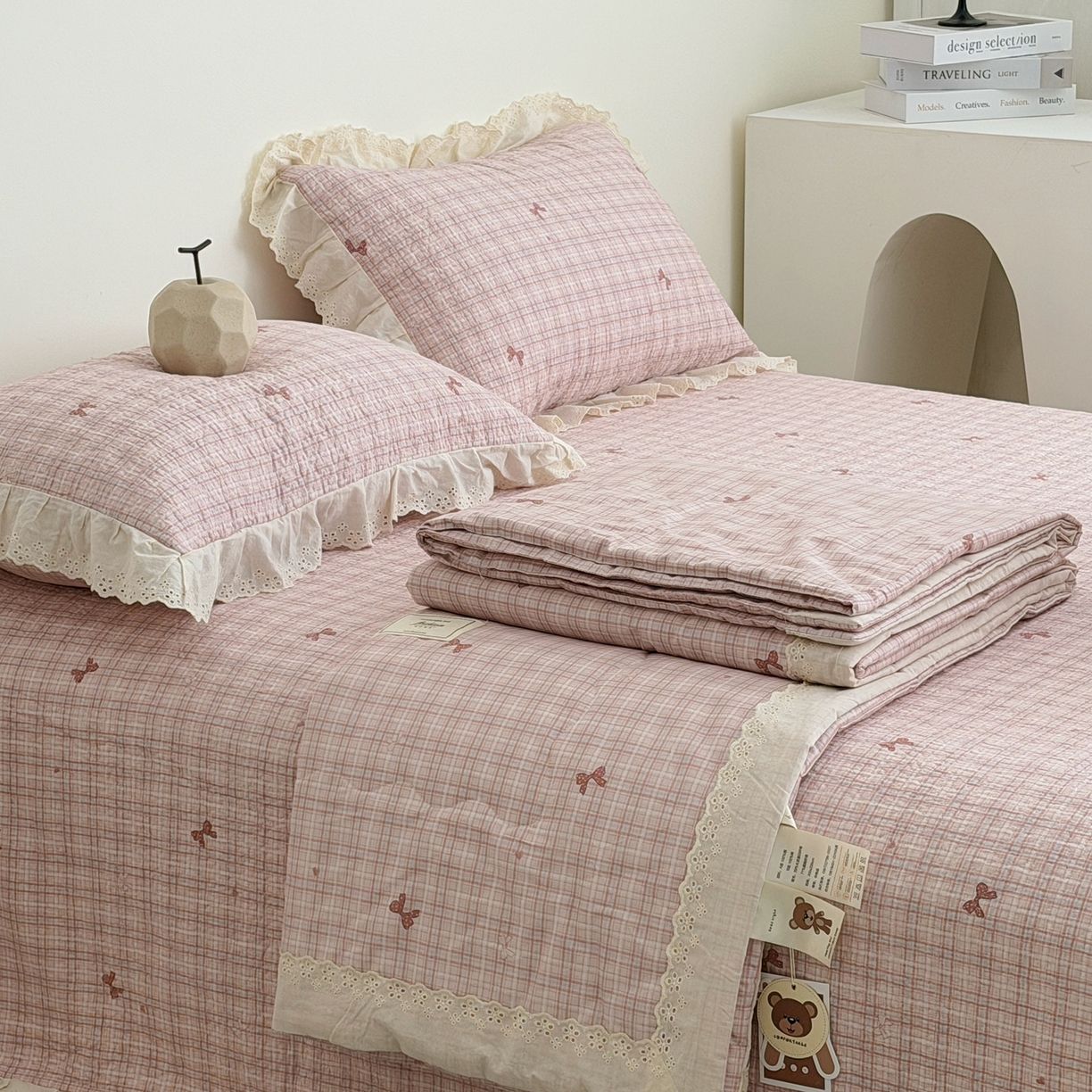 91家纺网 家纺一手货源 找家纺 佰织鑫家居 2026春夏新款全棉纯棉法式床盖款夏被夏凉被空调被夏被四件套春秋被四件套 蝴蝶结