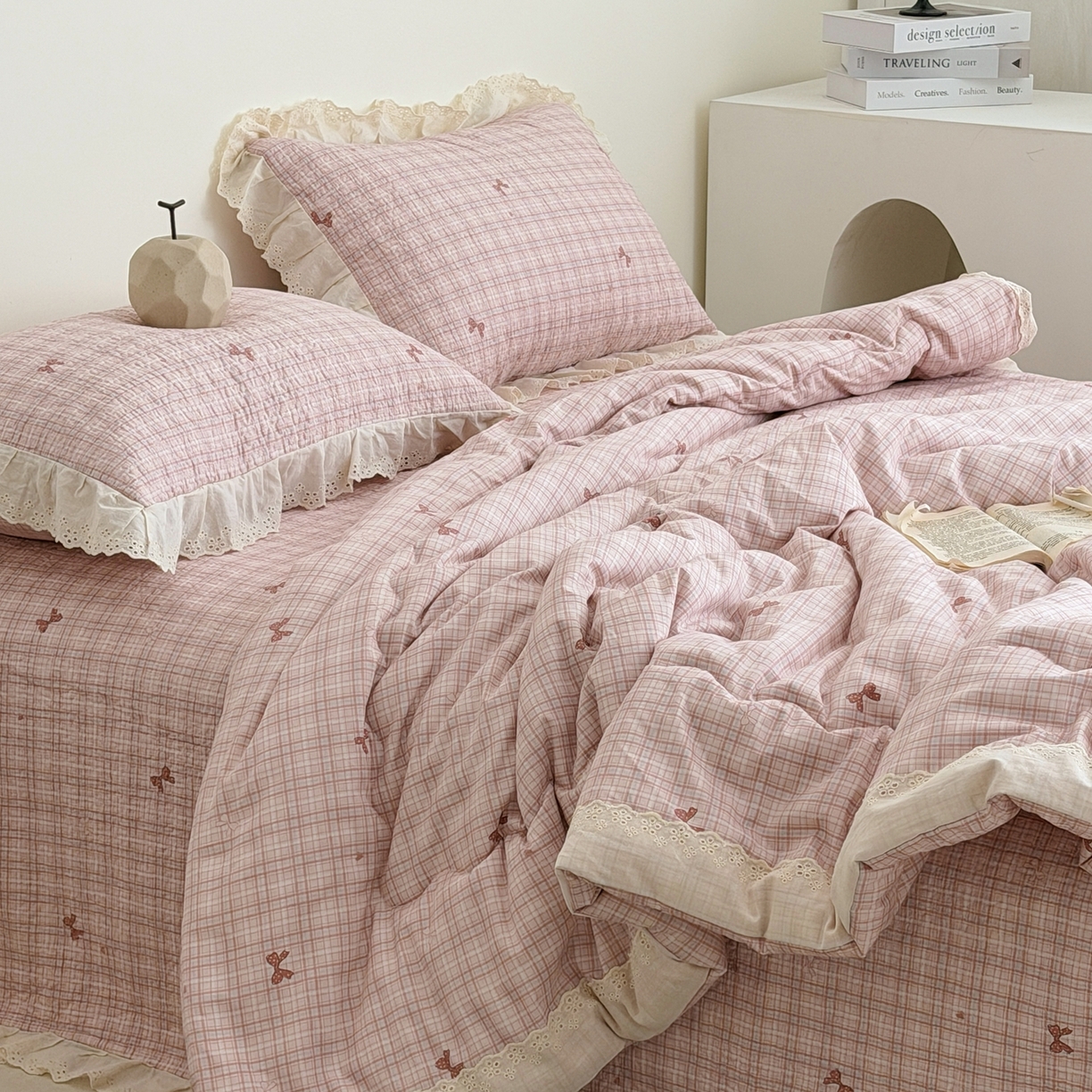 91家纺网 家纺一手货源 找家纺 佰织鑫家居 2026春夏新款全棉纯棉法式床盖款夏被夏凉被空调被夏被四件套春秋被四件套 蝴蝶结