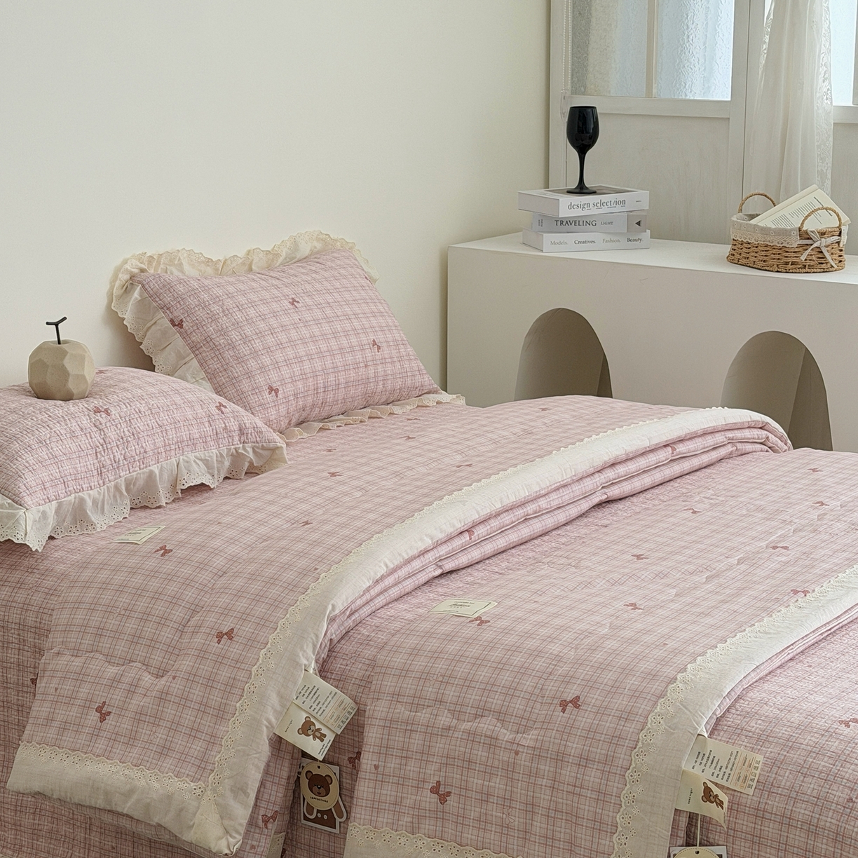 91家纺网 家纺一手货源 找家纺 佰织鑫家居 2026春夏新款全棉纯棉法式床盖款夏被夏凉被空调被夏被四件套春秋被四件套 蝴蝶结