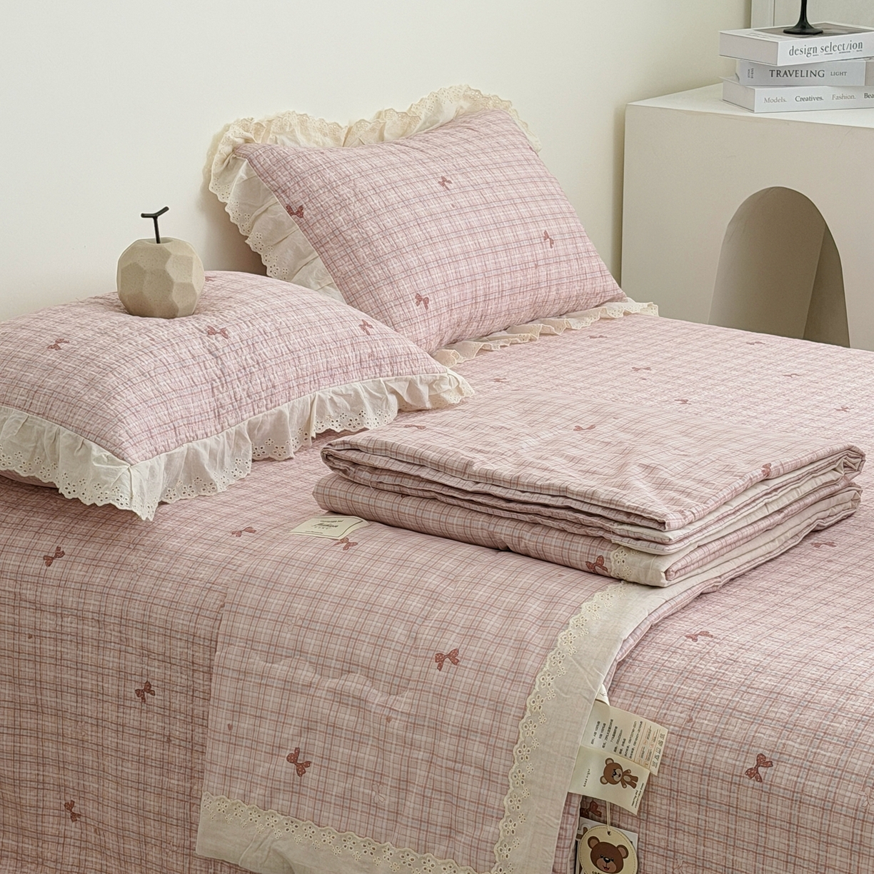 91家纺网 家纺一手货源 找家纺 佰织鑫家居 2026春夏新款全棉纯棉法式床盖款夏被夏凉被空调被夏被四件套春秋被四件套 蝴蝶结