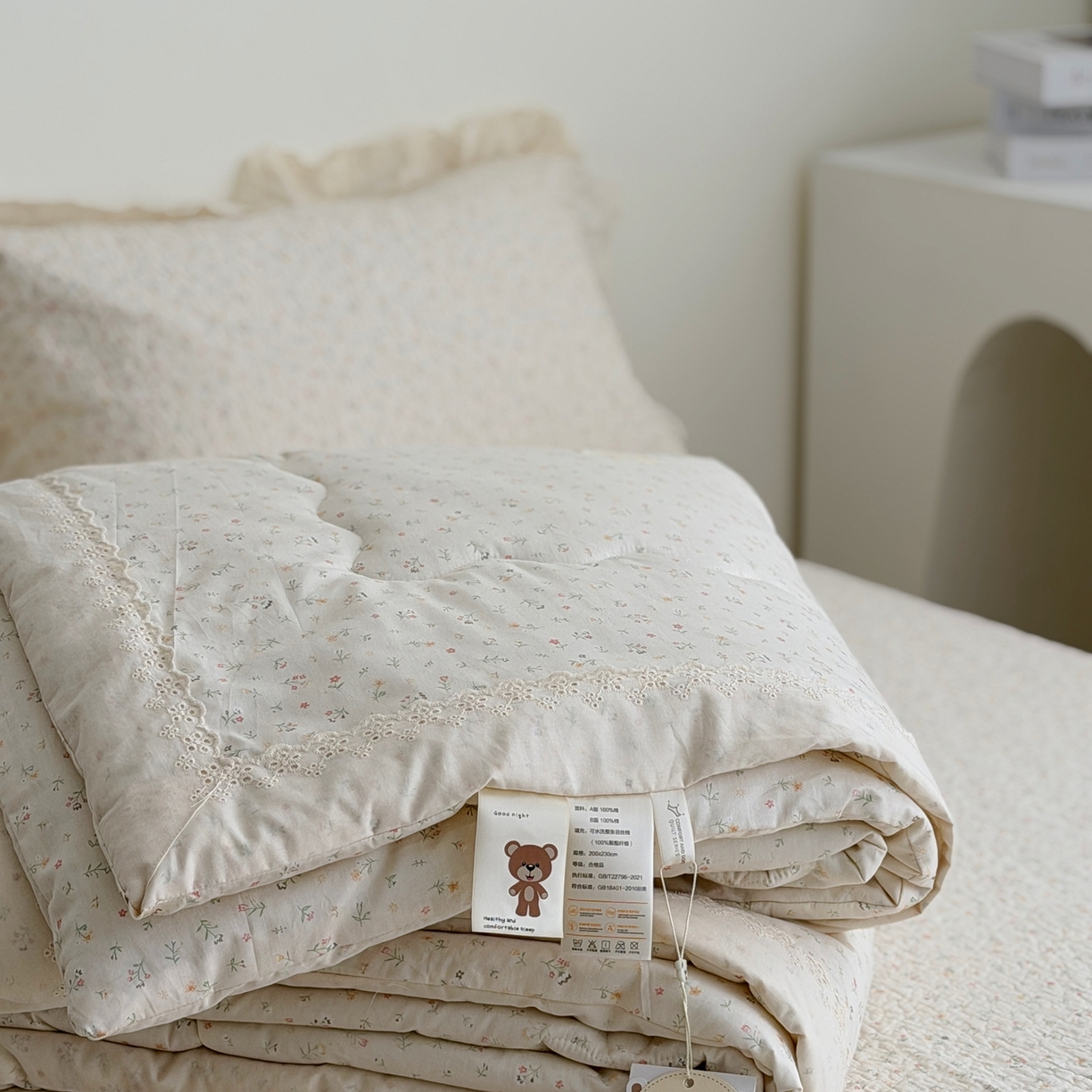 91家纺网 家纺一手货源 找家纺 佰织鑫家居 2026春夏新款全棉纯棉法式床盖款夏被夏凉被空调被夏被四件套春秋被四件套 花朵儿