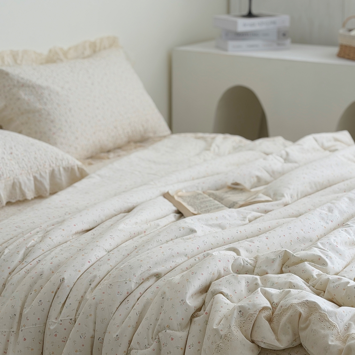 91家纺网 家纺一手货源 找家纺 佰织鑫家居 2026春夏新款全棉纯棉法式床盖款夏被夏凉被空调被夏被四件套春秋被四件套 花朵儿