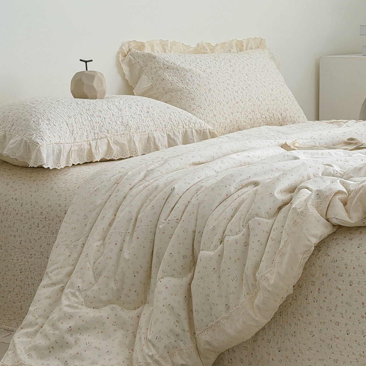 91家纺网 家纺一手货源 找家纺 佰织鑫家居 2026春夏新款全棉纯棉法式床盖款夏被夏凉被空调被夏被四件套春秋被四件套 花朵儿