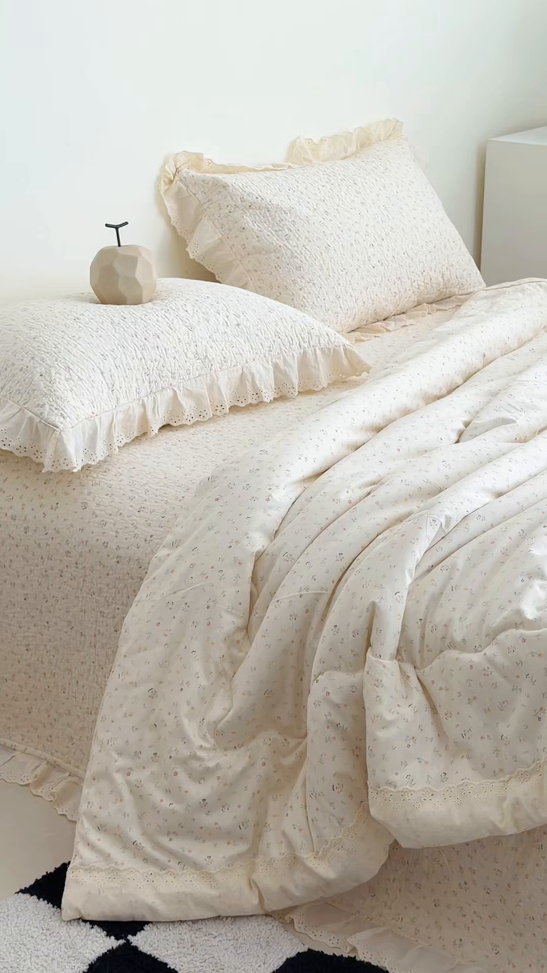 91家纺网 家纺一手货源 找家纺 佰织鑫家居 2026春夏新款全棉纯棉法式床盖款夏被夏凉被空调被夏被四件套春秋被四件套 花朵儿