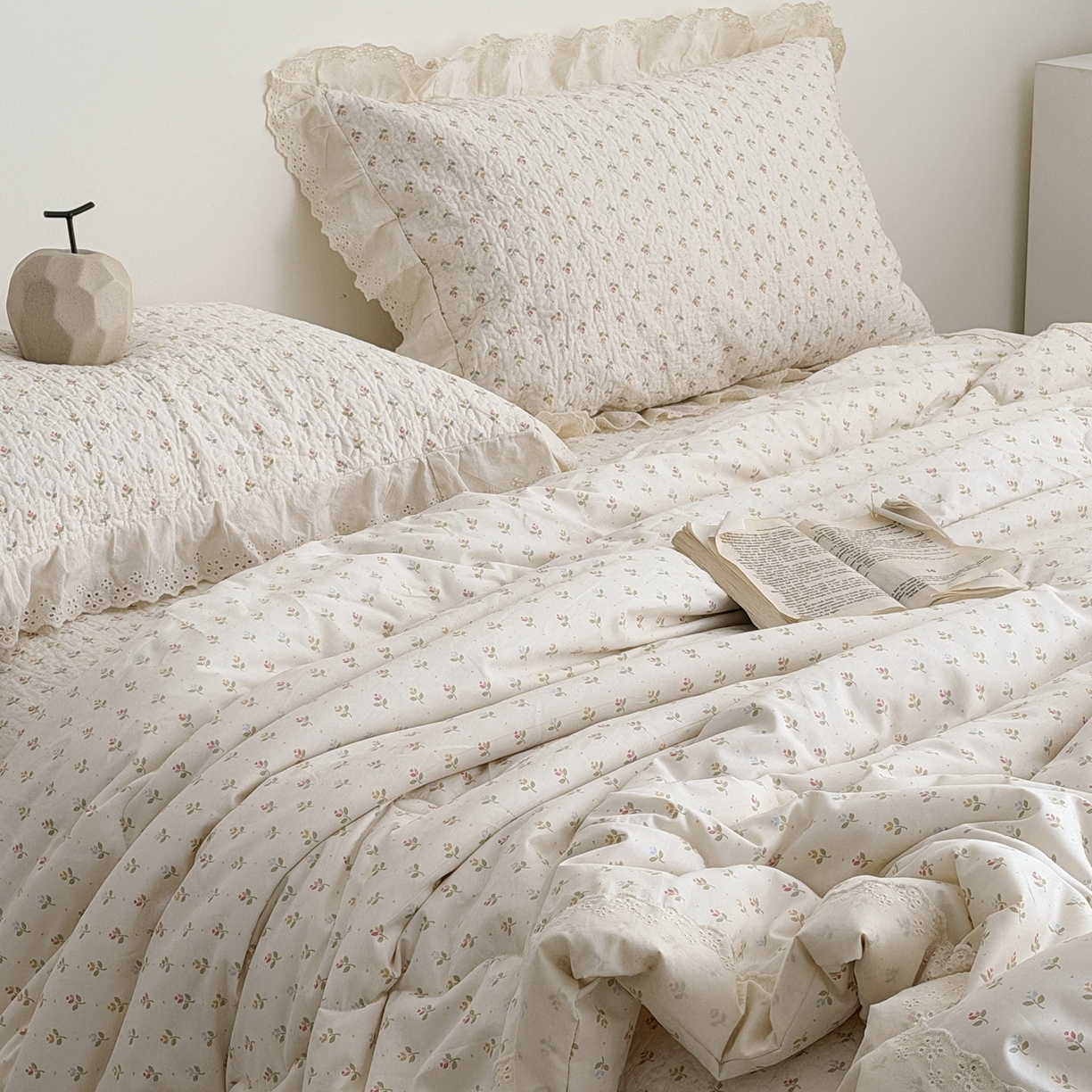 91家纺网 家纺一手货源 找家纺 佰织鑫家居 2026春夏新款全棉纯棉法式床盖款夏被夏凉被空调被夏被四件套春秋被四件套 花语