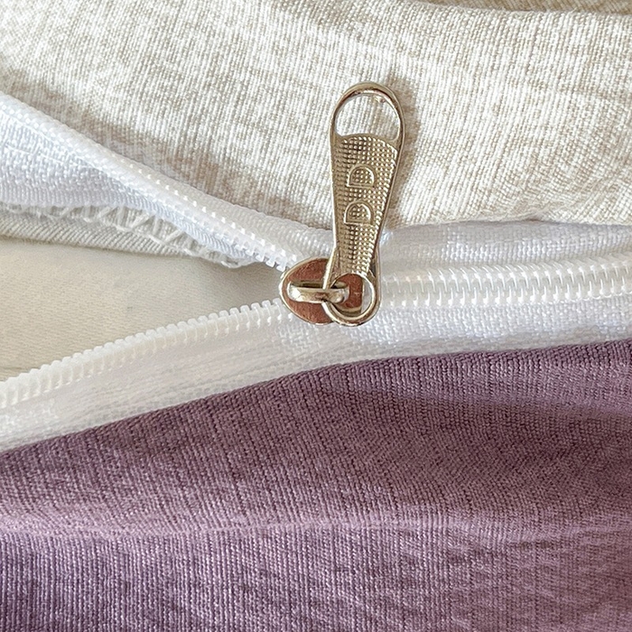 91家纺网 家纺一手货源 找家纺 朵朵家纺 2026新款高级感轻奢复古美拉德色系双层纱泡芙棉床品四件套加厚水洗双层纱软 紫韵