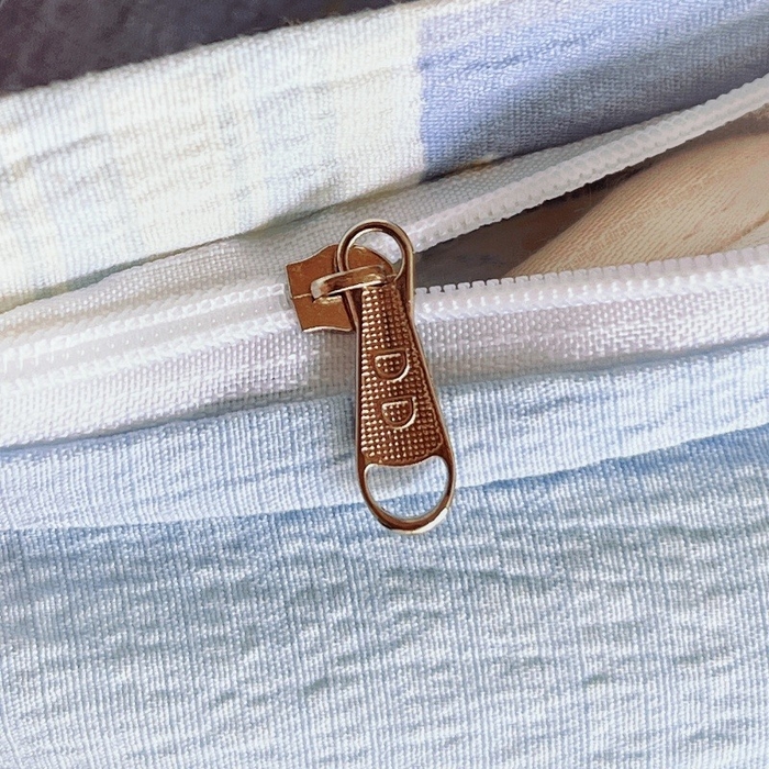 91家纺网 家纺一手货源 找家纺 朵朵家纺 2026新款高级感轻奢复古美拉德色系双层纱泡芙棉床品四件套加厚水洗双层纱软 蓝色泡芙狗