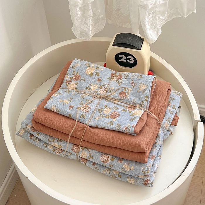 91家纺网 家纺一手货源 找家纺 朵朵家纺 2026新款高级感轻奢复古美拉德色系双层纱泡芙棉床品四件套加厚水洗双层纱软 醉玲珑