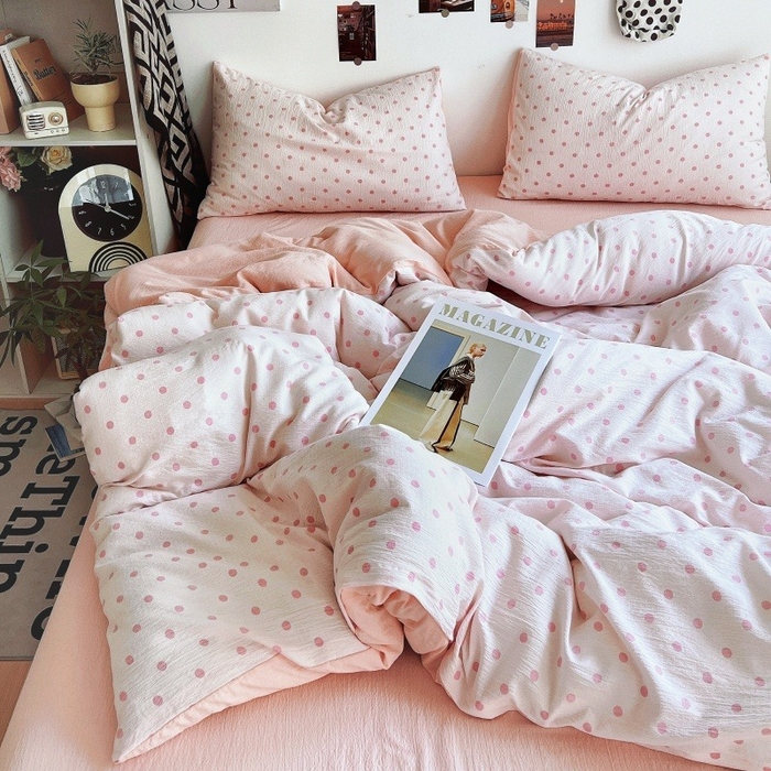 91家纺网 家纺一手货源 找家纺 朵朵家纺 2026新款高级感轻奢复古美拉德色系双层纱泡芙棉床品四件套加厚水洗双层纱软 粉红波点