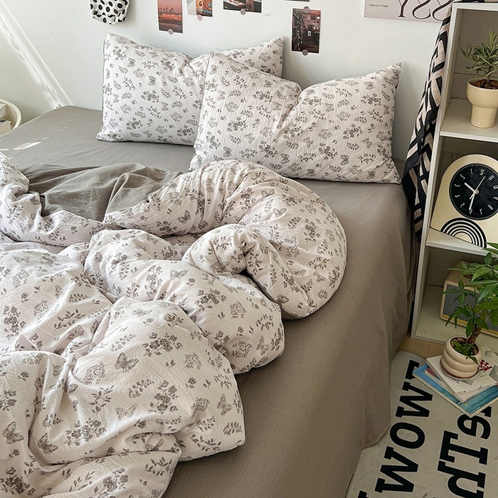 91家纺网 家纺一手货源 找家纺 朵朵家纺 2026新款高级感轻奢复古美拉德色系双层纱泡芙棉床品四件套加厚水洗双层纱软 素碟吟