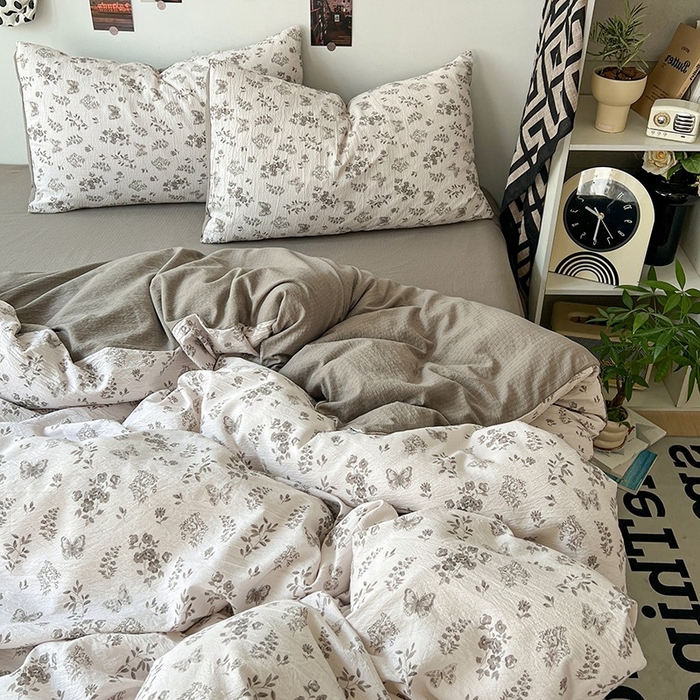 91家纺网 家纺一手货源 找家纺 朵朵家纺 2026新款高级感轻奢复古美拉德色系双层纱泡芙棉床品四件套加厚水洗双层纱软 素碟吟