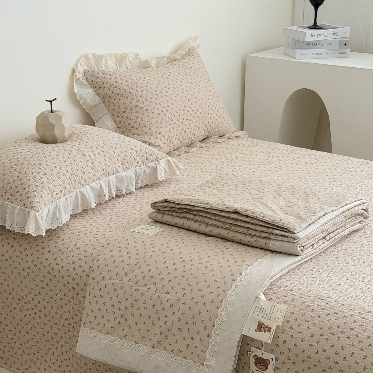 91家纺网 家纺一手货源 找家纺 佰织鑫家居 2026春夏新款全棉纯棉法式床盖款夏被夏凉被空调被夏被四件套春秋被四件套 美拉德