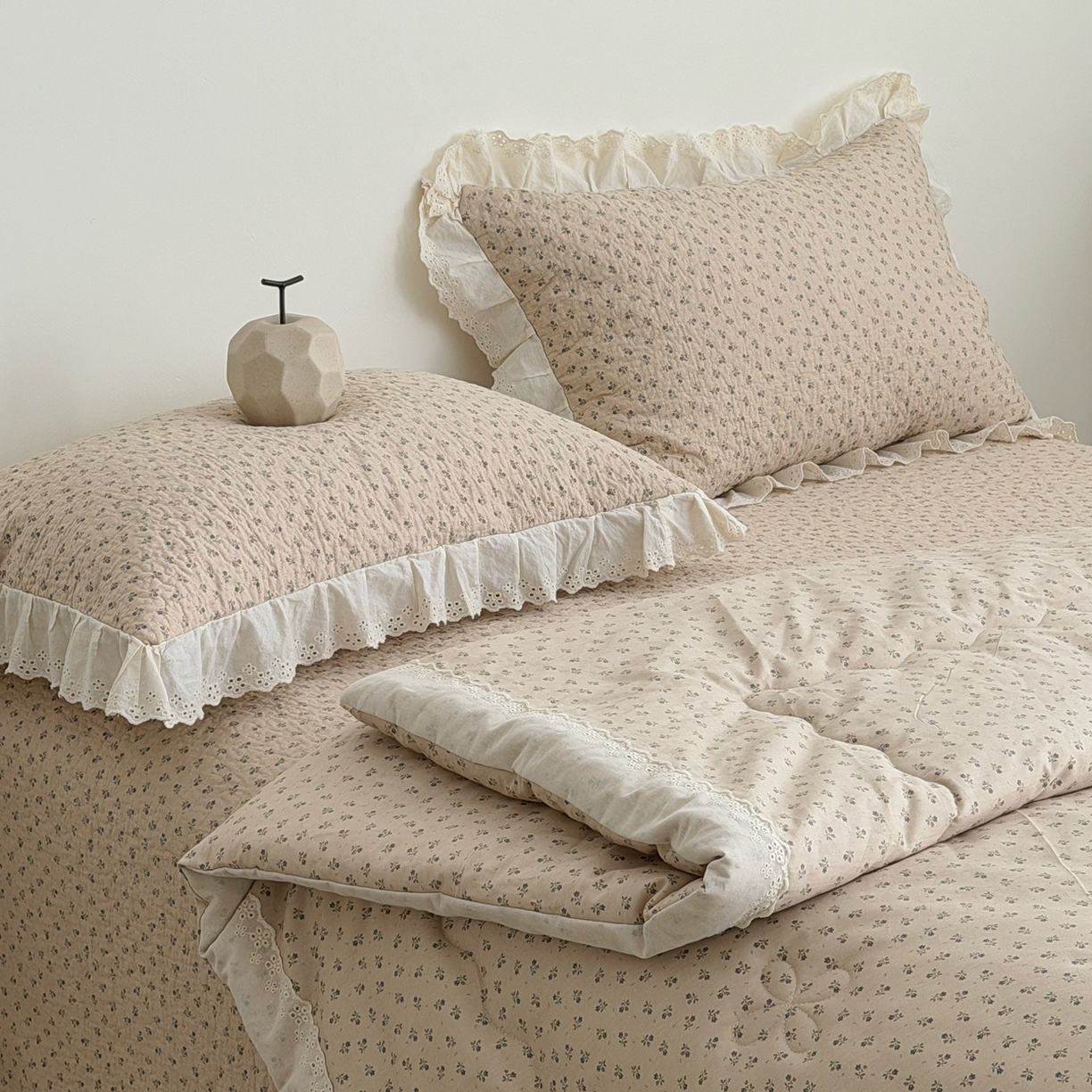 91家纺网 家纺一手货源 找家纺 佰织鑫家居 2026春夏新款全棉纯棉法式床盖款夏被夏凉被空调被夏被四件套春秋被四件套 美拉德