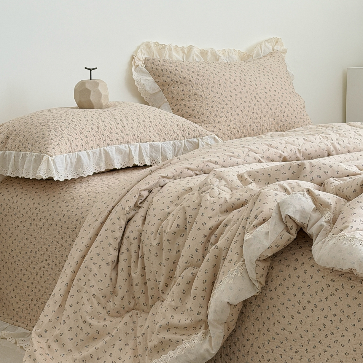 91家纺网 家纺一手货源 找家纺 佰织鑫家居 2026春夏新款全棉纯棉法式床盖款夏被夏凉被空调被夏被四件套春秋被四件套 美拉德