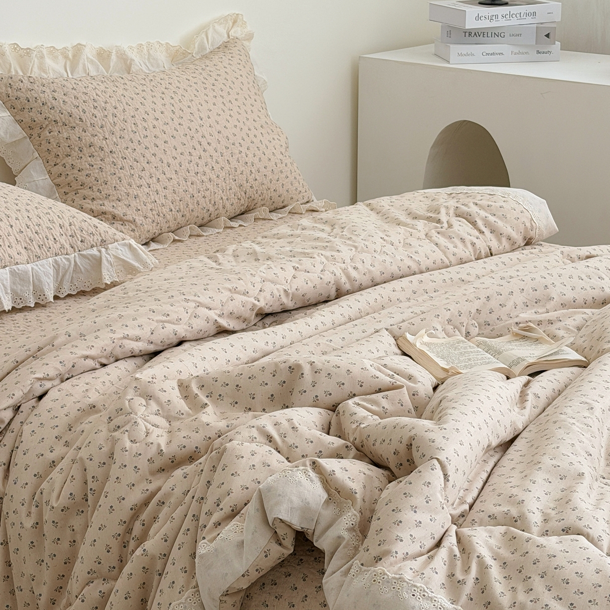 91家纺网 家纺一手货源 找家纺 佰织鑫家居 2026春夏新款全棉纯棉法式床盖款夏被夏凉被空调被夏被四件套春秋被四件套 美拉德