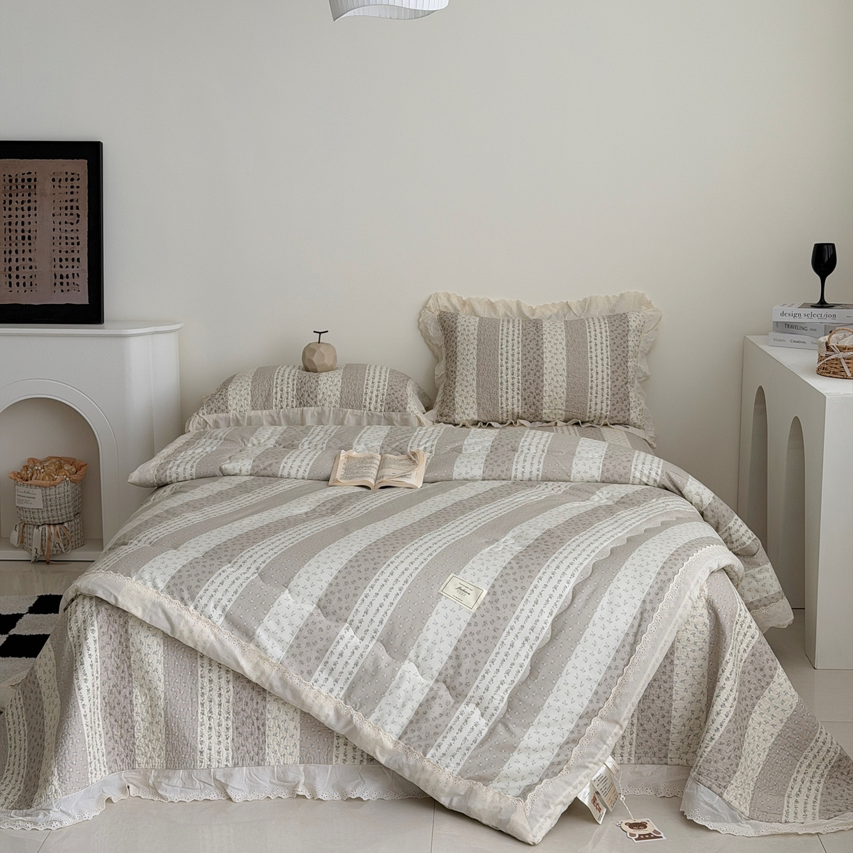 91家纺网 家纺一手货源 找家纺 佰织鑫家居 2026春夏新款全棉纯棉法式床盖款夏被夏凉被空调被夏被四件套春秋被四件套 思念