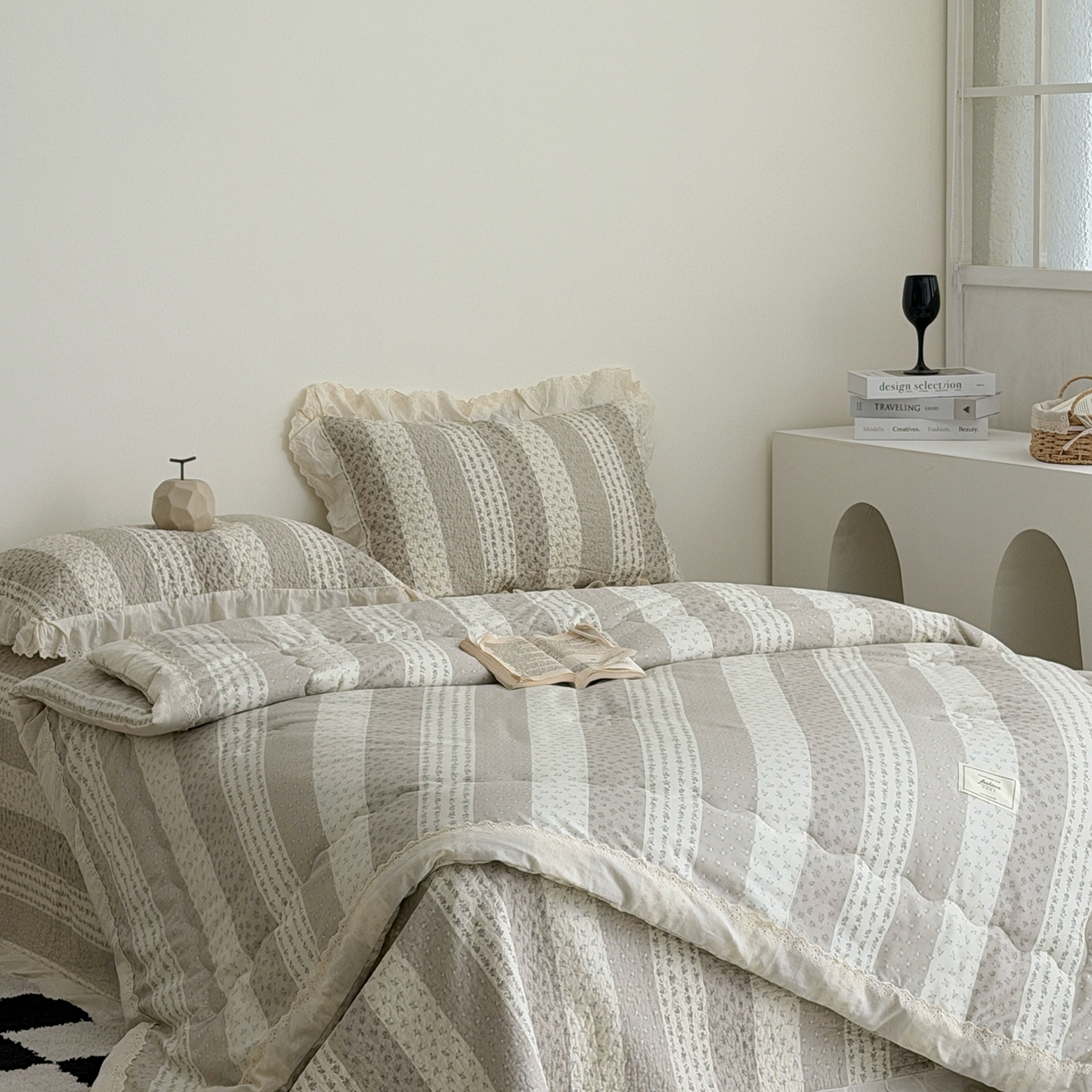 91家纺网 家纺一手货源 找家纺 佰织鑫家居 2026春夏新款全棉纯棉法式床盖款夏被夏凉被空调被夏被四件套春秋被四件套 思念