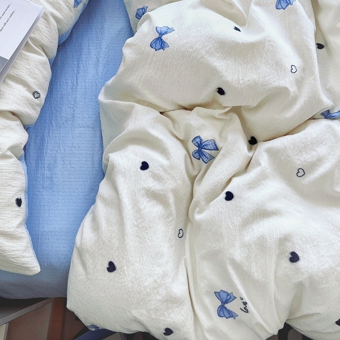 91家纺网 家纺一手货源 找家纺 朵朵家纺 2026新款高级感轻奢复古美拉德色系双层纱泡芙棉床品四件套加厚水洗双层纱软 奶蓝甜结