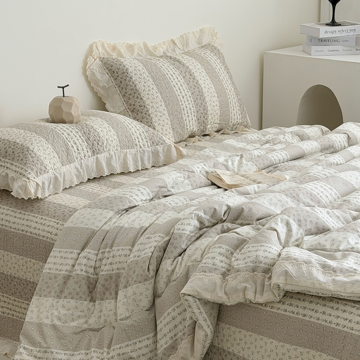 91家纺网 家纺一手货源 找家纺 佰织鑫家居 2026春夏新款全棉纯棉法式床盖款夏被夏凉被空调被夏被四件套春秋被四件套 思念