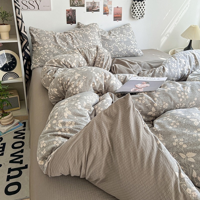 91家纺网 家纺一手货源 找家纺 朵朵家纺 2026新款高级感轻奢复古美拉德色系双层纱泡芙棉床品四件套加厚水洗双层纱软 漫野