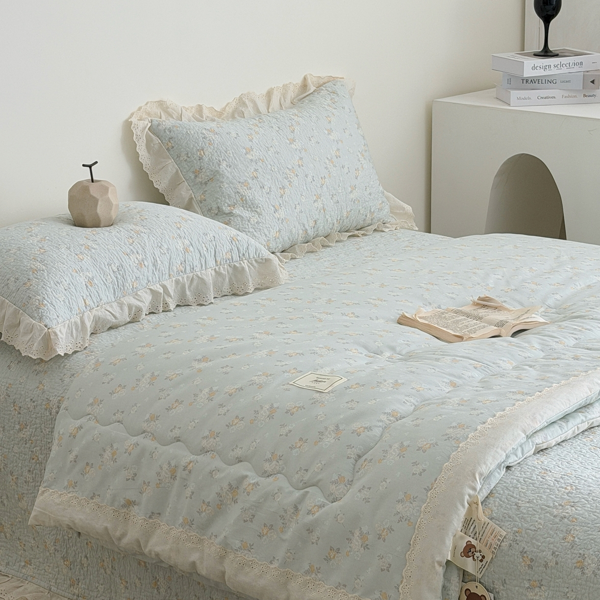 91家纺网 家纺一手货源 找家纺 佰织鑫家居 2026春夏新款全棉纯棉法式床盖款夏被夏凉被空调被夏被四件套春秋被四件套 岁月静好